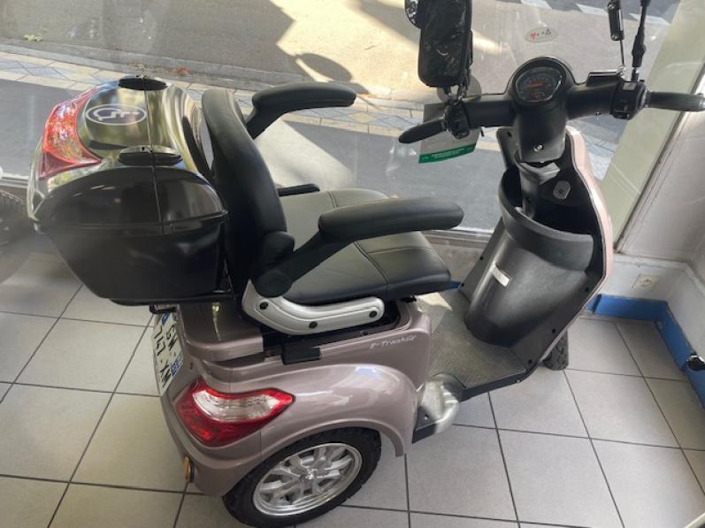 IMF scooter e trankly  electrique